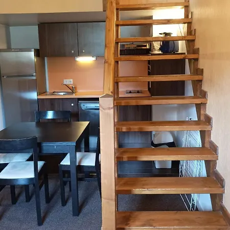 T2 Dans Un Chateau A Jausiers, Piscine Et Sauna, Ideal Pour 4 Personnes - Fr-1-165b-42 Jausiers